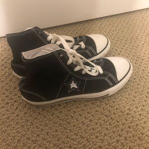 Juniors Converse One Star shoes